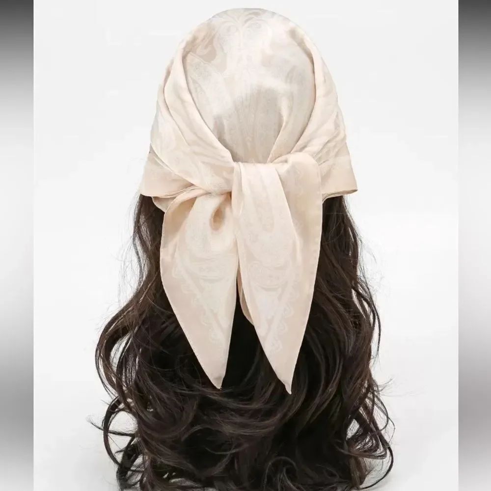 Cream Paisley Headscarf N1402